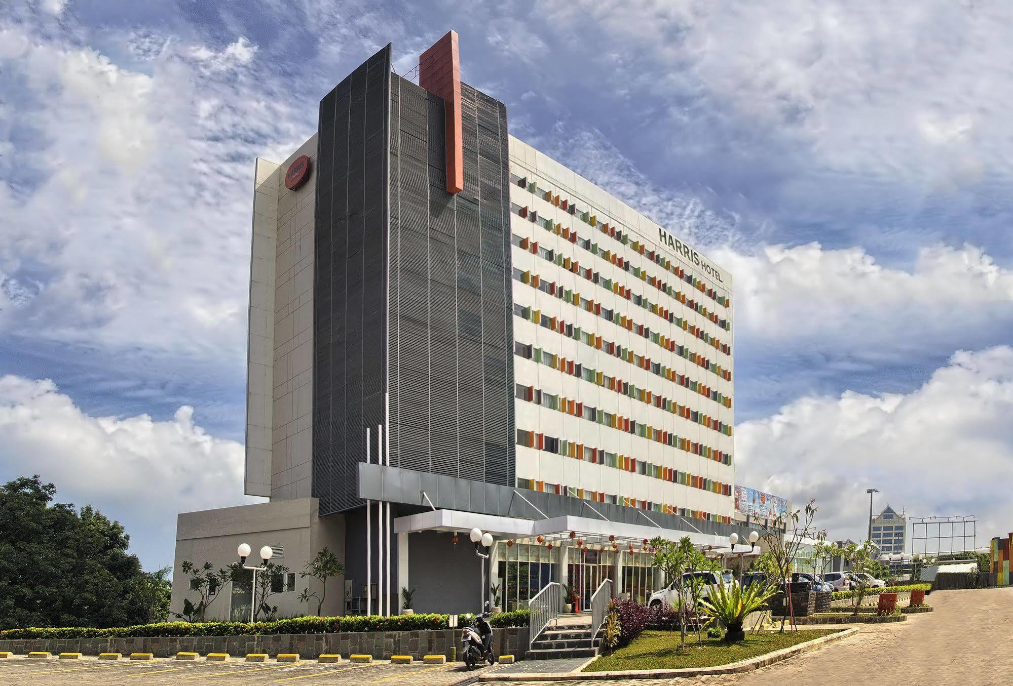 فندق هاريس باتام سنتر Batam المظهر الخارجي الصورة